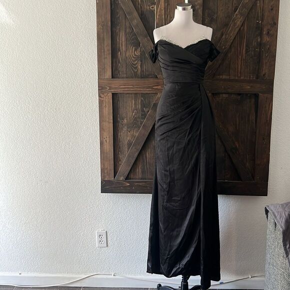 New Sexy Black Satin Off The Shoulder Pleated Long Prom Formal Dress - Picture 6 of 16